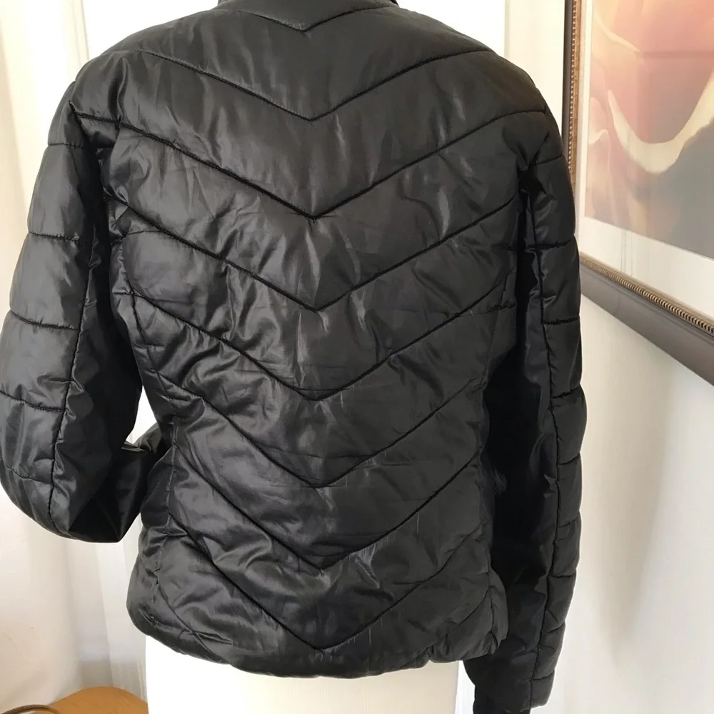 Black Puffer - Picture 4 of 6